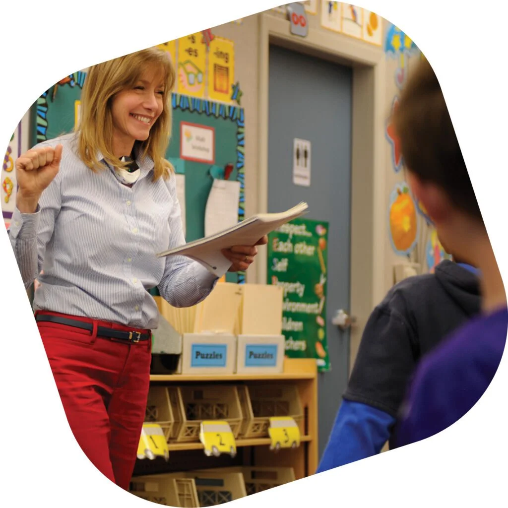 Teacher wearing Juno teachers mic